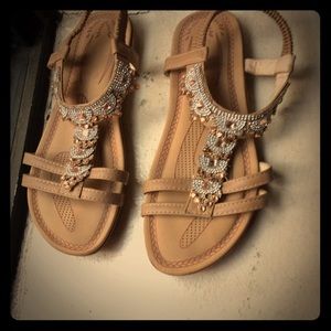 Sandals size 8