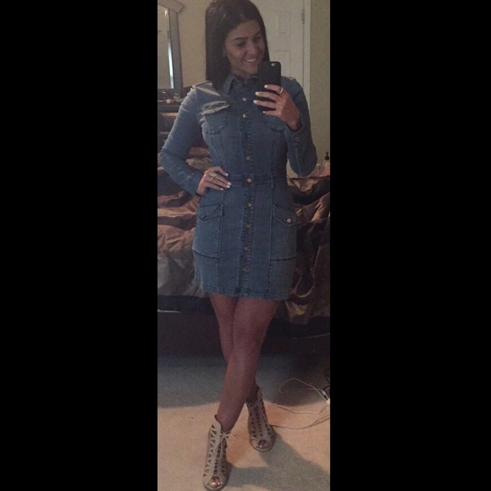 Denim cargo dress - worn a few hours basically new