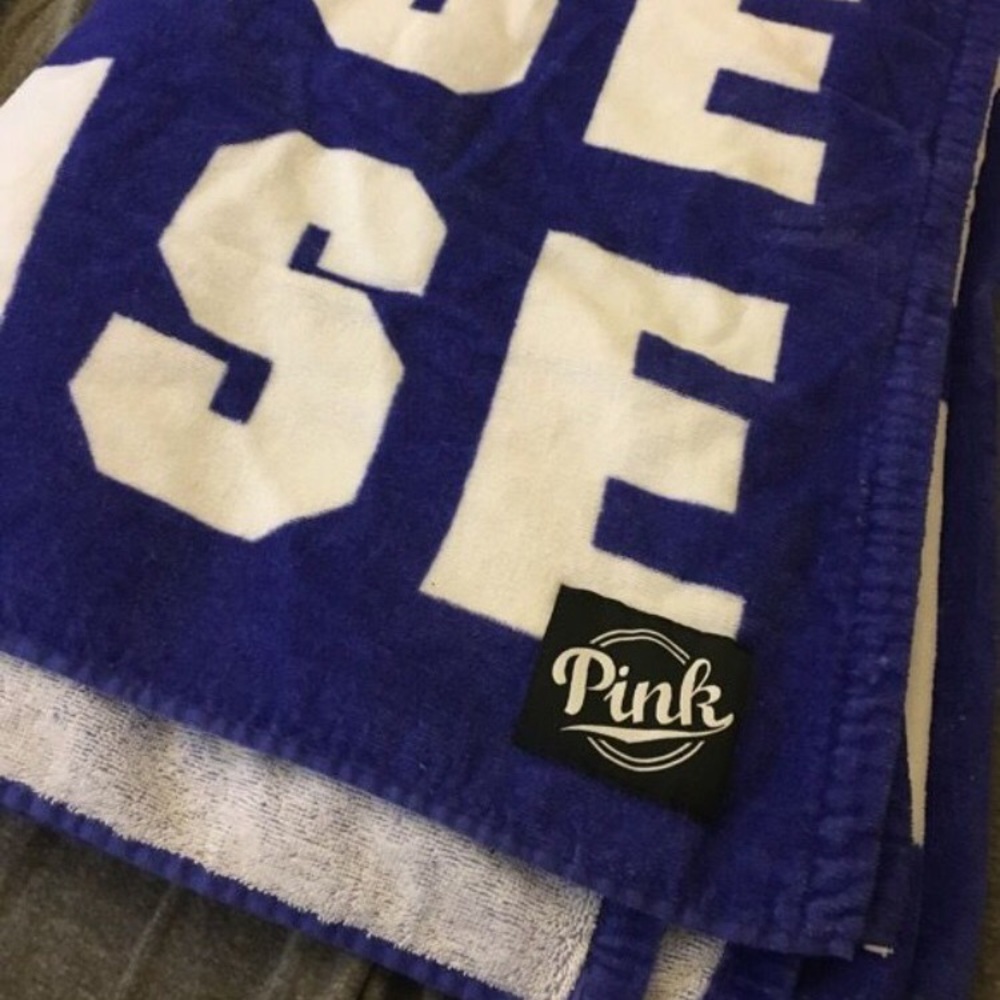 Victoria's Secret PINK beach please towel