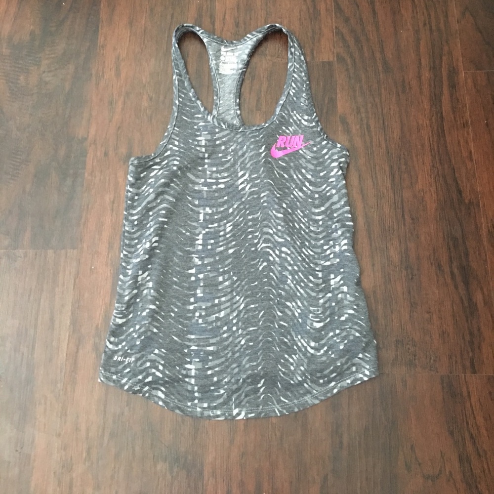 Nike tank