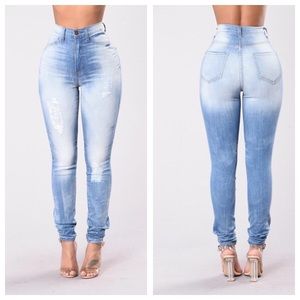 Fashion nova high waist Jeans sz 7
