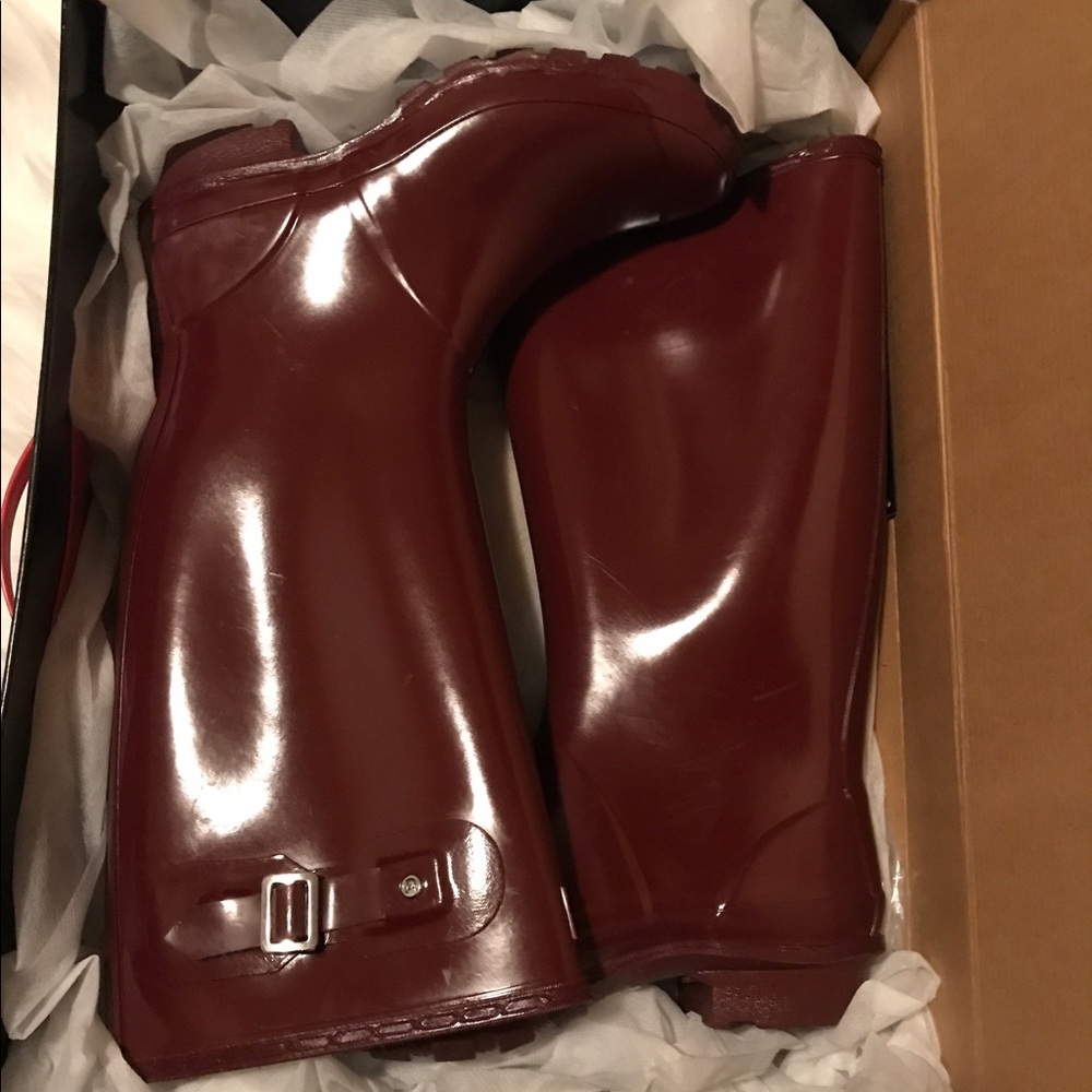 Hunter rain boot - Huntress Gloss Merlot ☔️