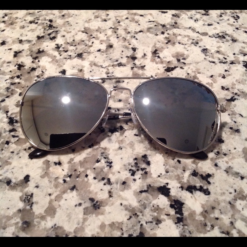 Women/Men Silver Mirrored Aviator Sunglasses