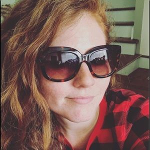 Isaac Mizrahi sunglasses