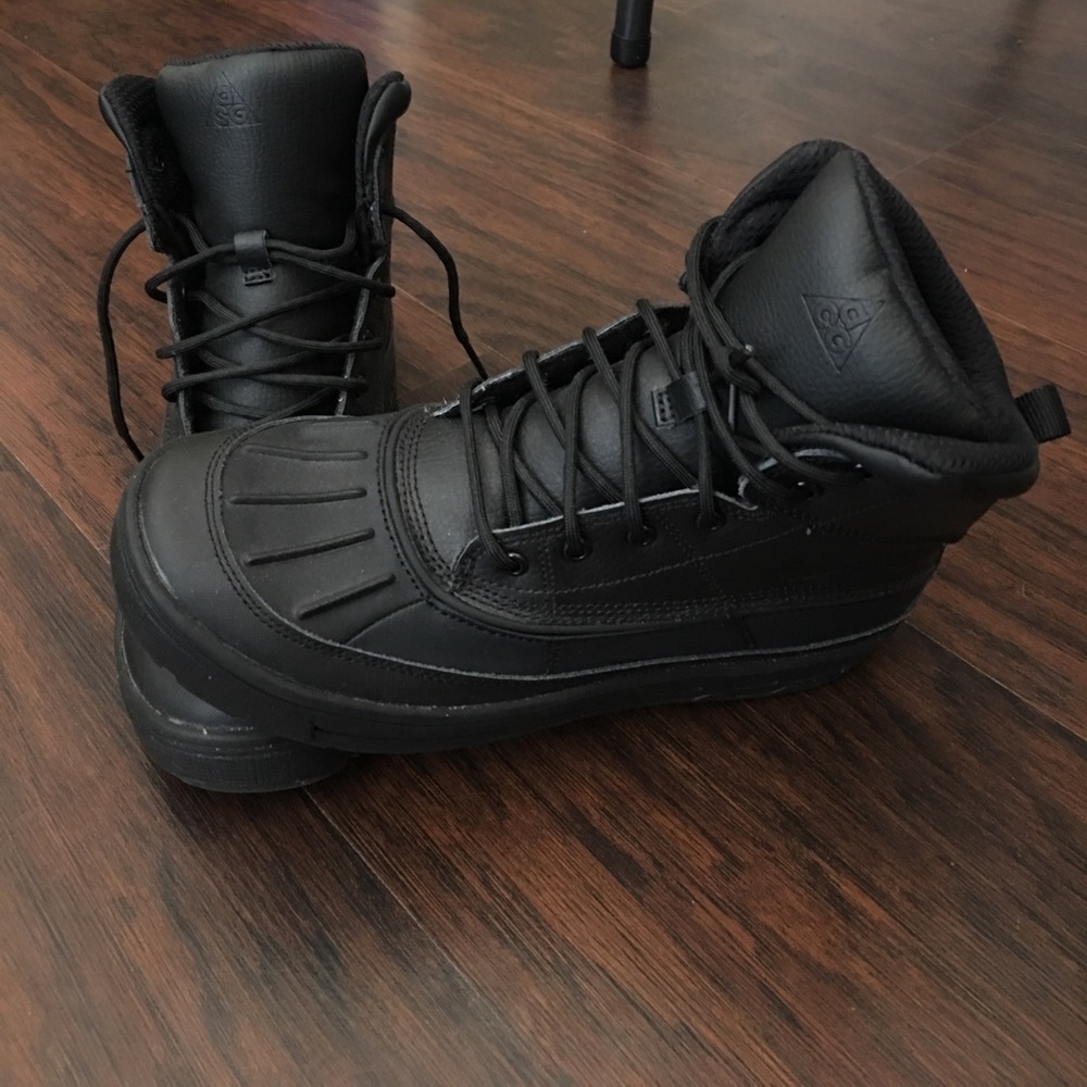 Nike boots