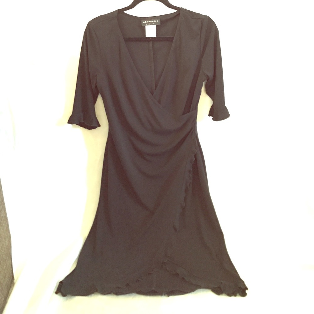 Connected apparel black mid length dress.
