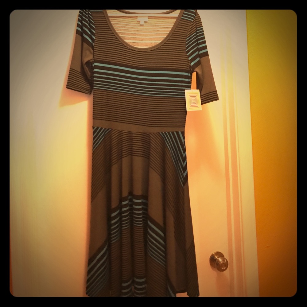 Lularoe Nicole striped dress size M NWT