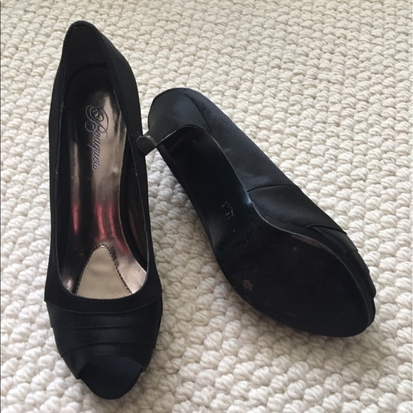 Peep-toe Pumps - Picture 2 of 4