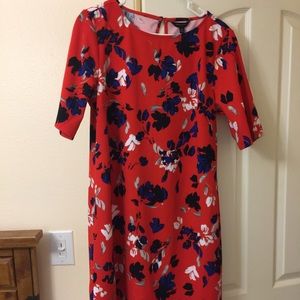 Banana republic red floral lose fit dress 👗 NWT