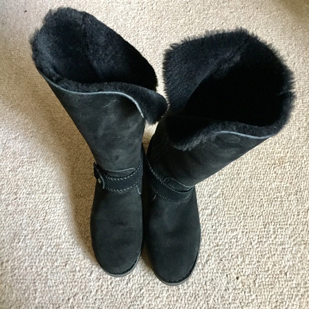 EUC Bradien in Black Boot