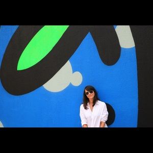 Meet your Posher, Sindije