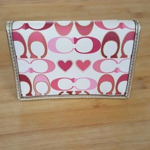 Coach Peyton Signature C & Heart Card Case