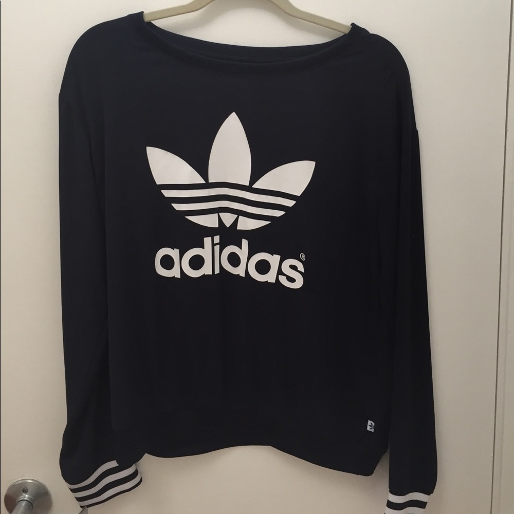 Adidas navy long sleeve top sz S. Worn only once.
