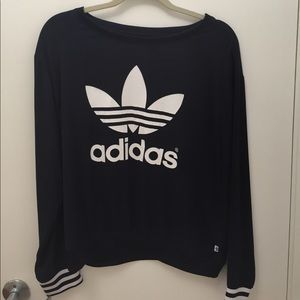 Adidas navy long sleeve top sz S. Worn only once.