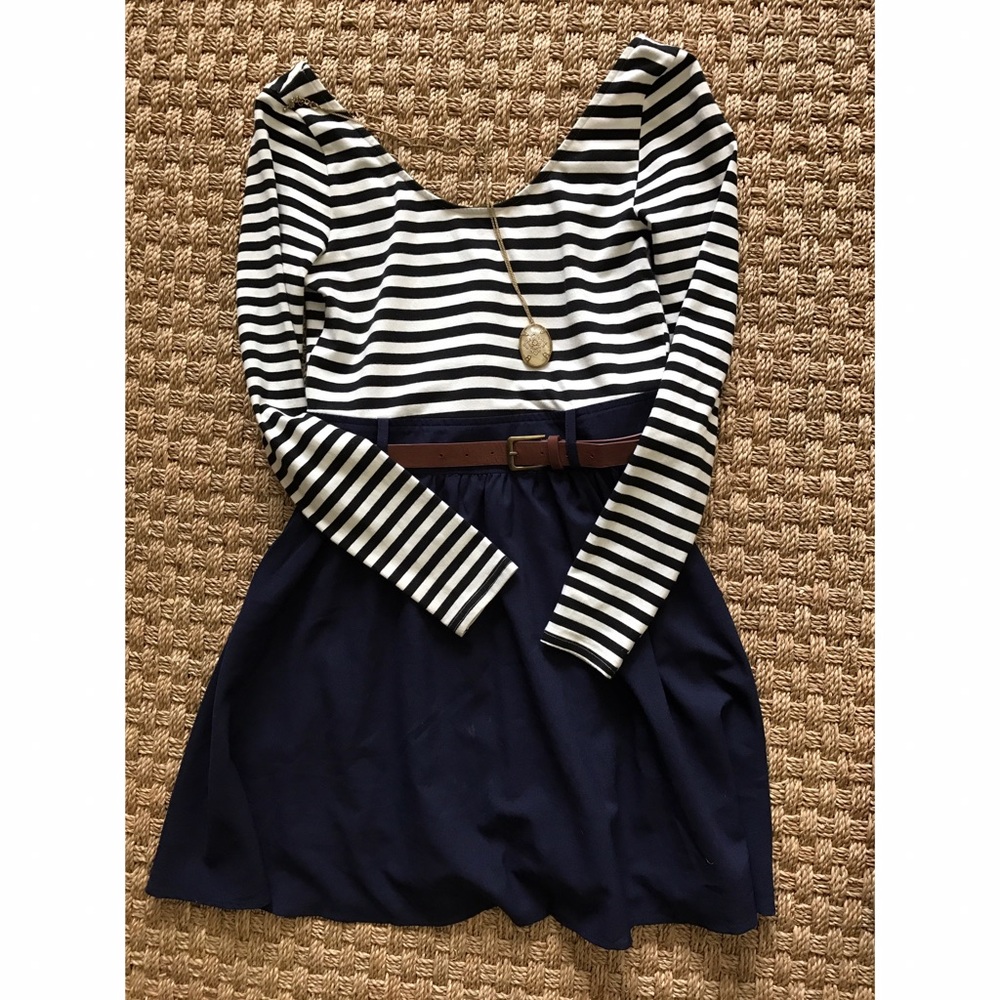 SALE!  Double Zero striped top dress -medium
