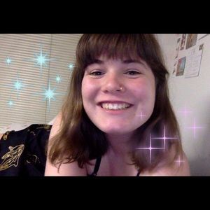 Meet your Posher, Maeve