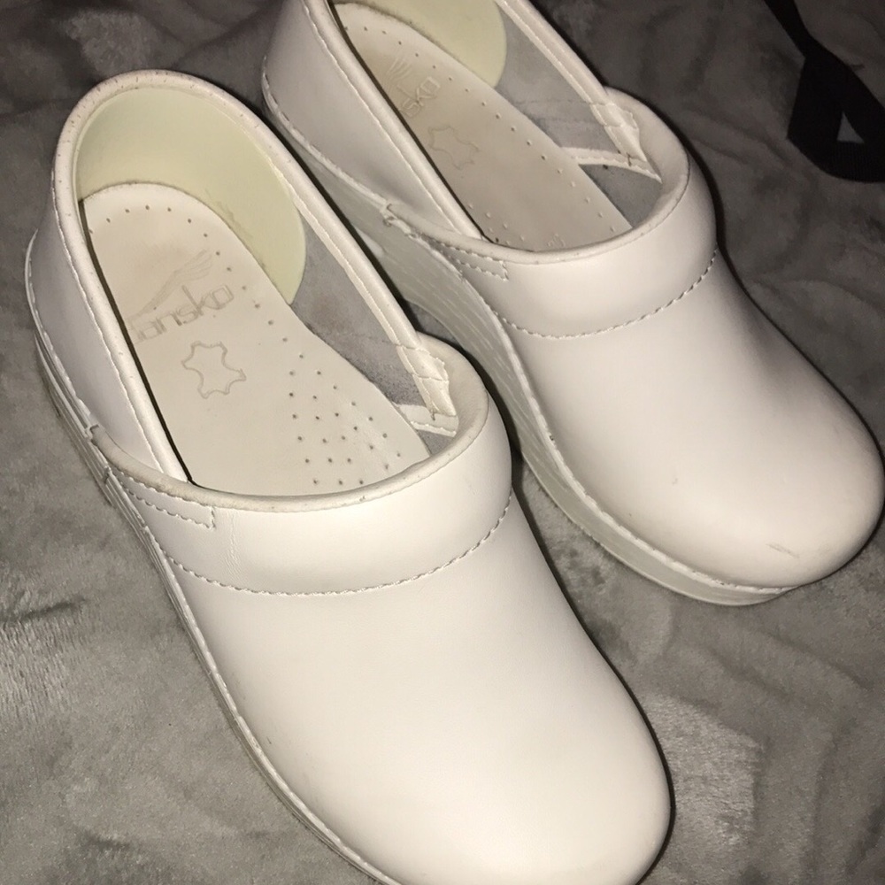 White nursing Dansko