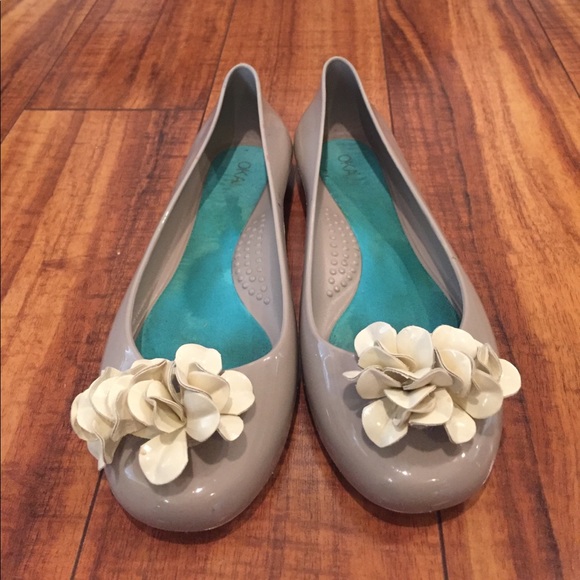 jelly shoes hush puppies