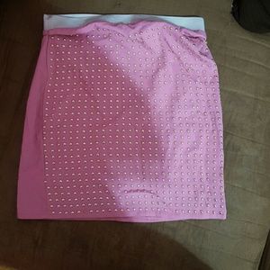 Woman's pencil skirt