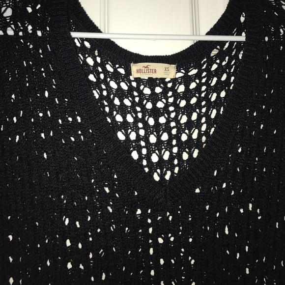 Hollister V-Neck Sweater - Picture 2 of 3