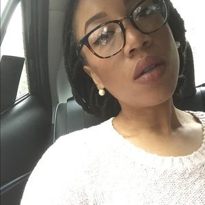 Meet your Posher, Asha