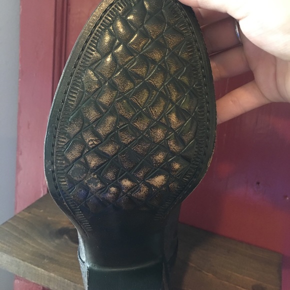 Very Volatile Sofia Bootie - Picture 3 of 3