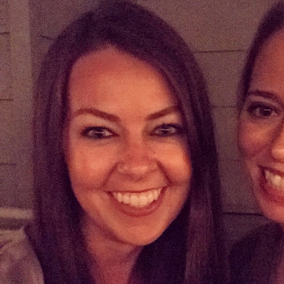 Meet your Posher, Kate - Picture 3 of 3