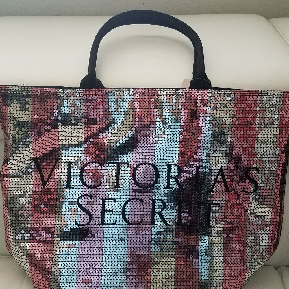 Large sequence Victoria secret bag