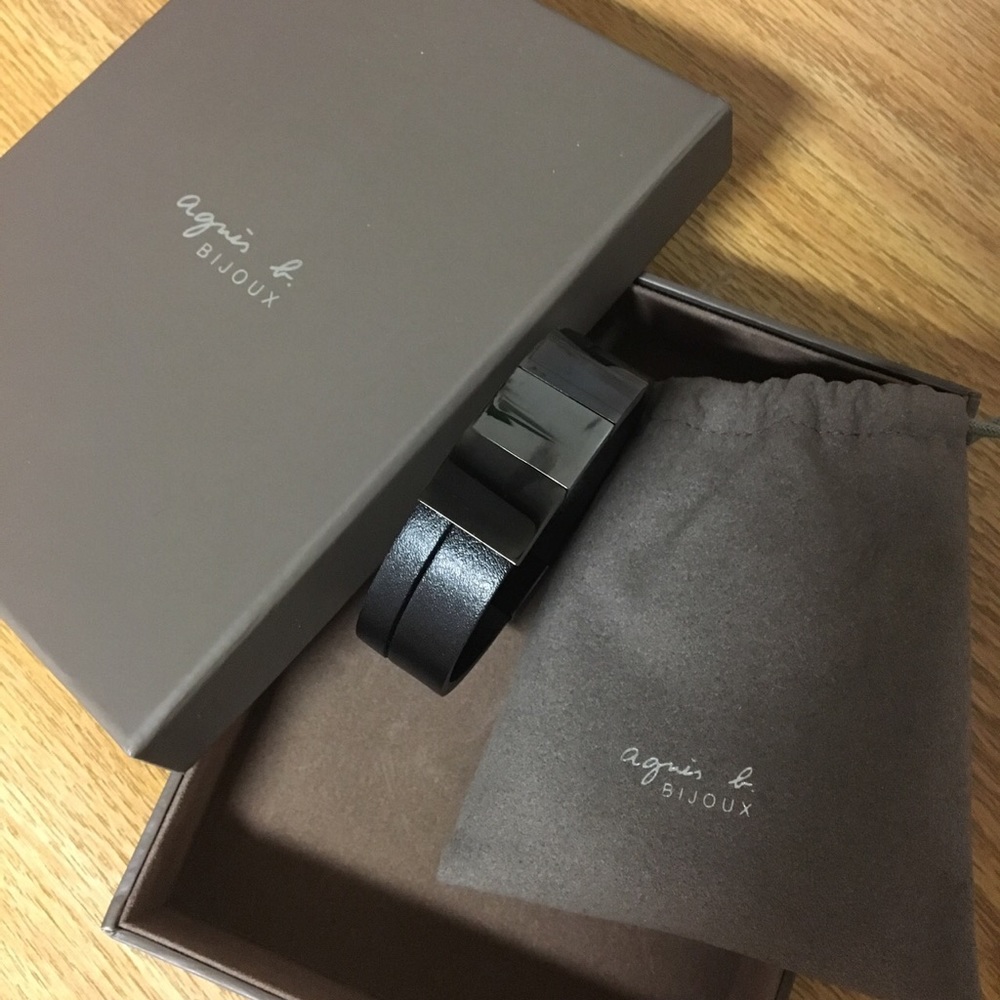 AGNES B. Men's Bangle