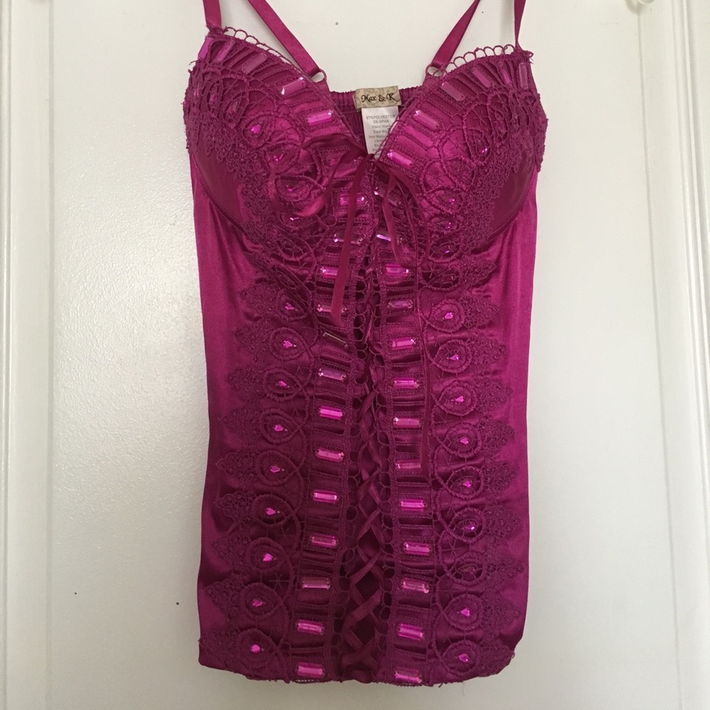 Tight corset