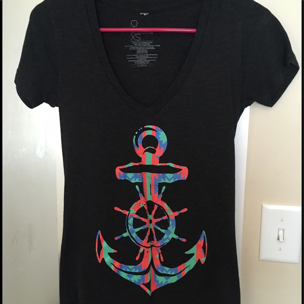 Empire v neck