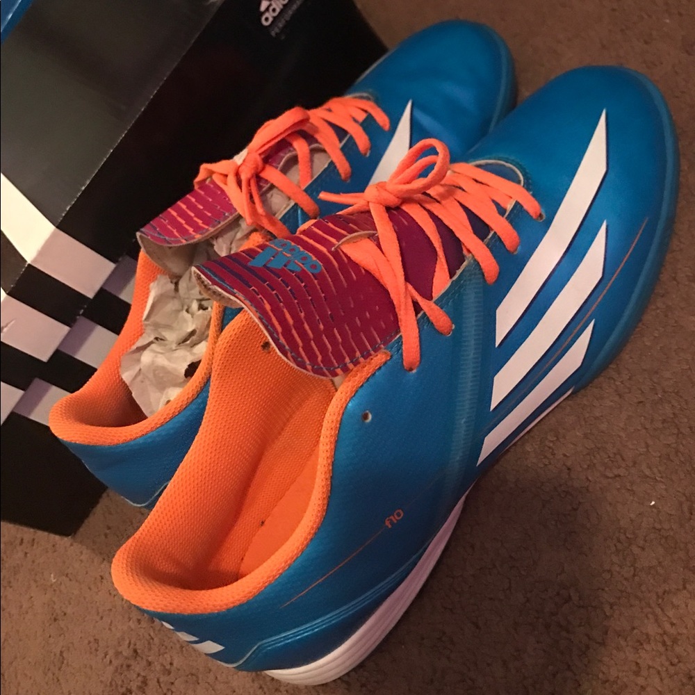 Adidas f10 Soccer Sneakers - Picture 2 of 3
