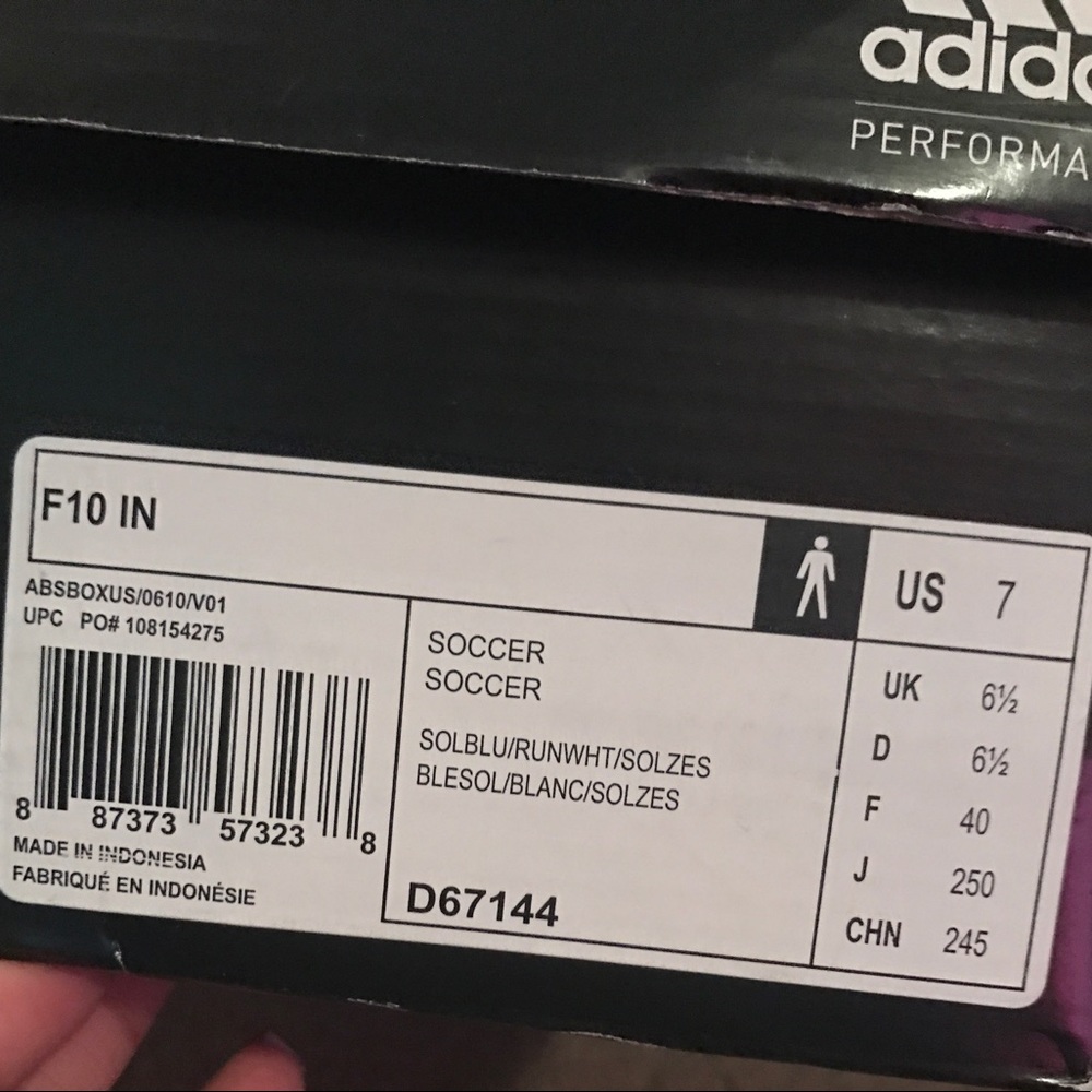 Adidas f10 Soccer Sneakers - Picture 3 of 3