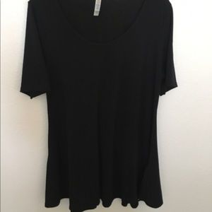 LuLaRoe Black Perfect Tee