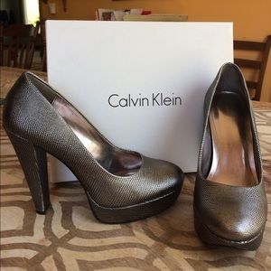 Calvin Klein Carley Lizard Print