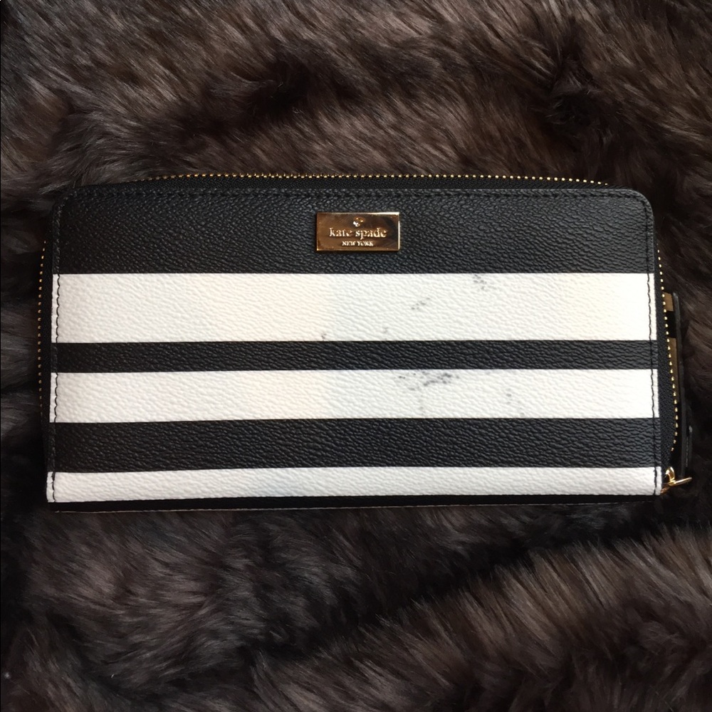 Black and white striped Kate spade wallet