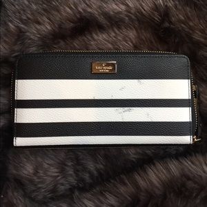 Black and white striped Kate spade wallet