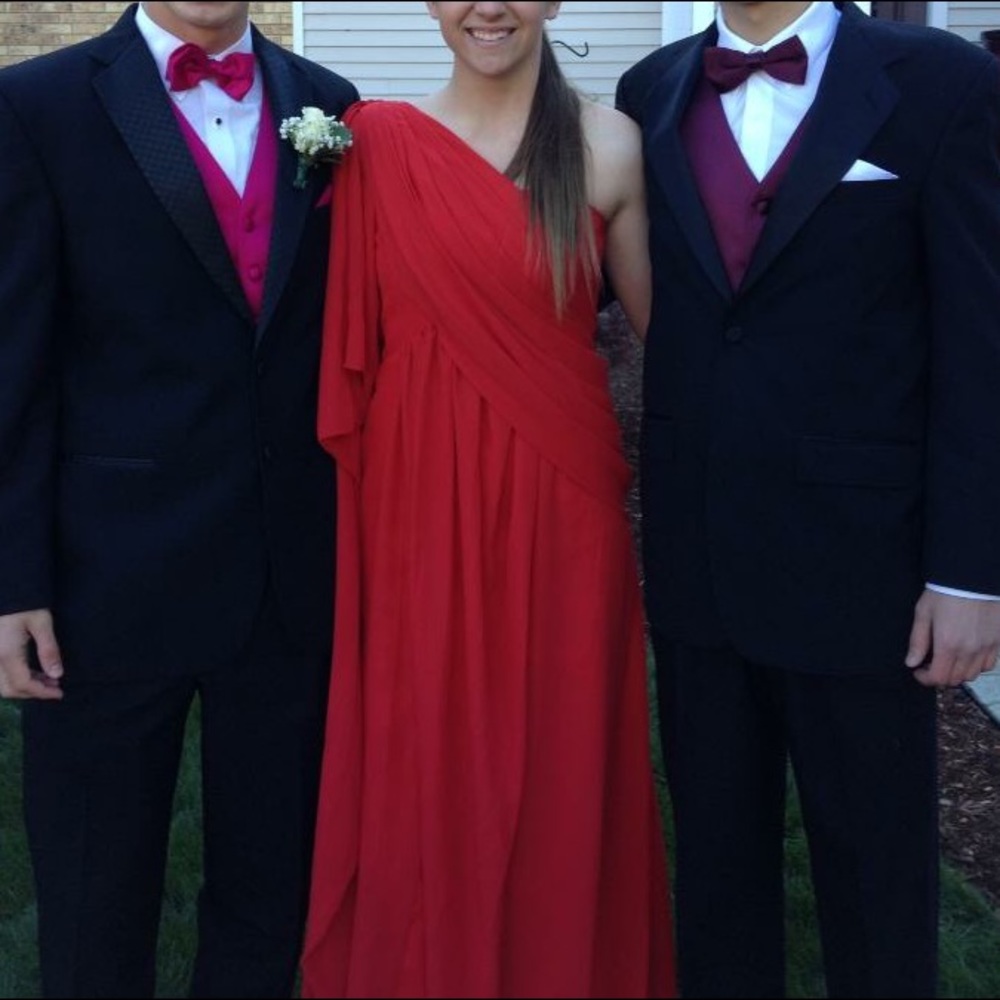 Red prom dress