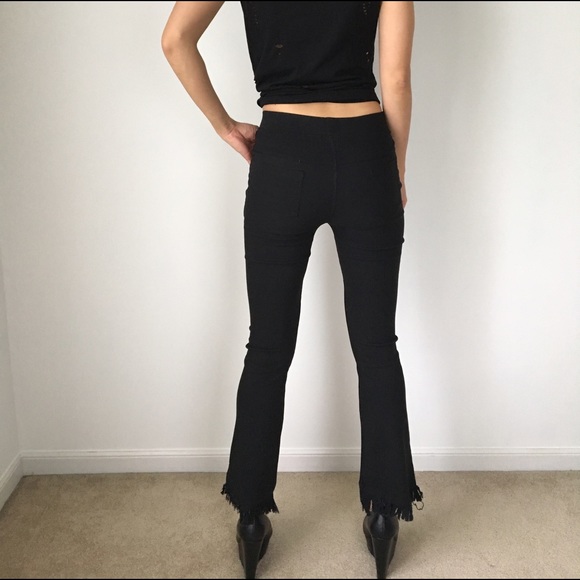 SALE Frayed hem denim pants with cutout knee. - Picture 6 of 6