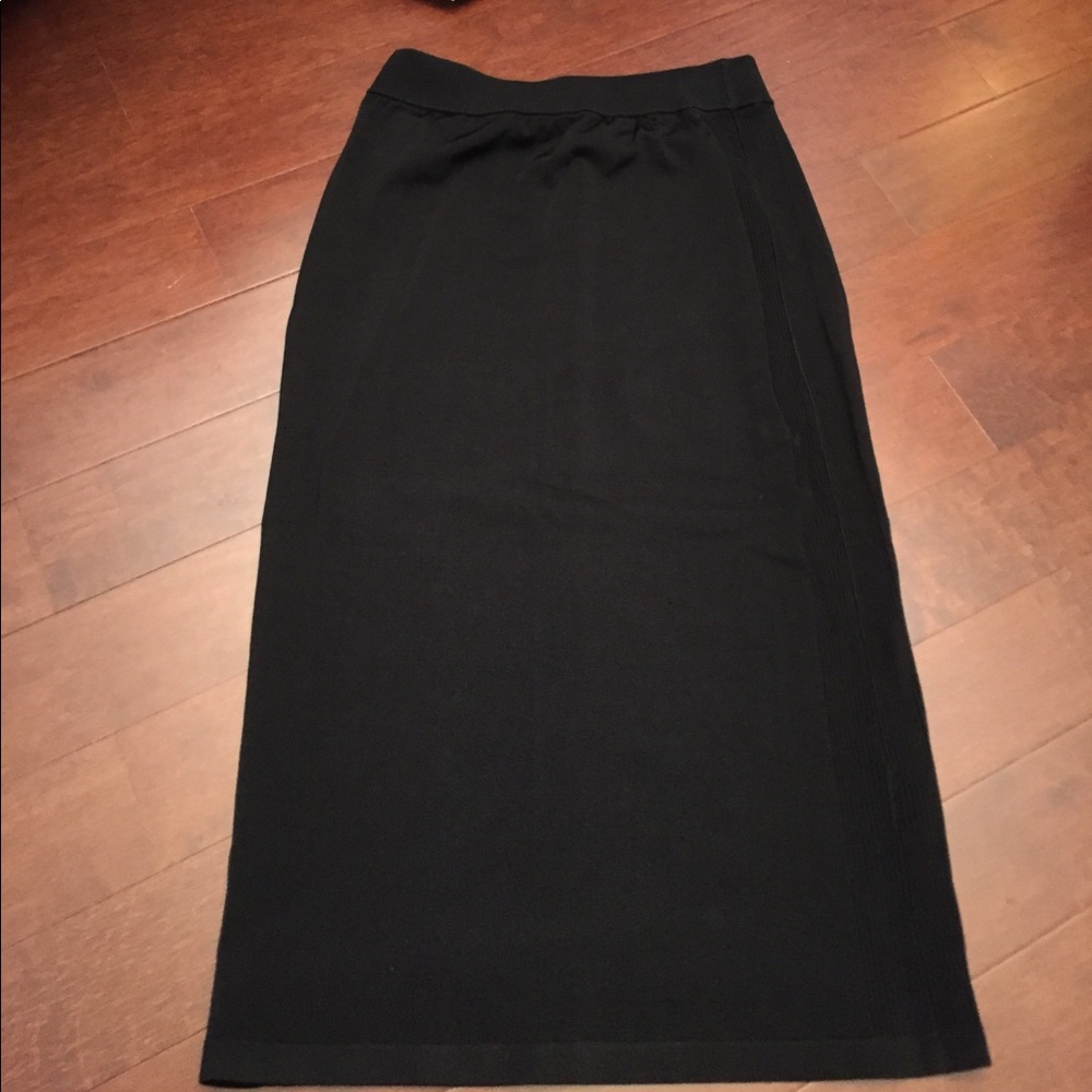 Hugo Boss skirt small NEW