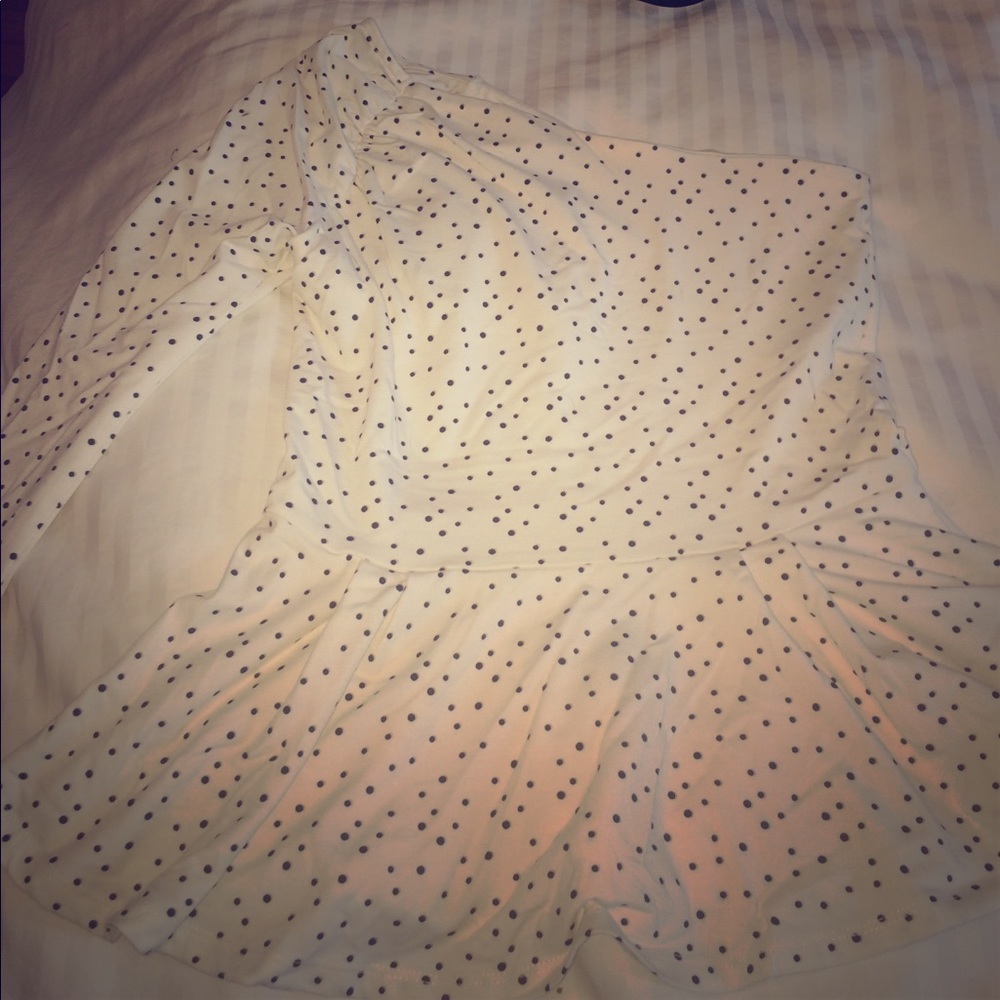One shoulder polka dot top