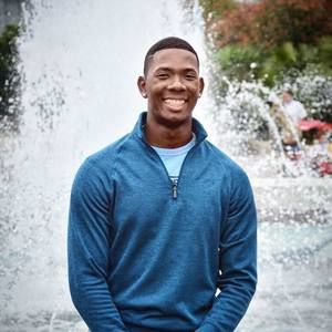 Meet your Posher, Theo