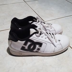 White DC shoes