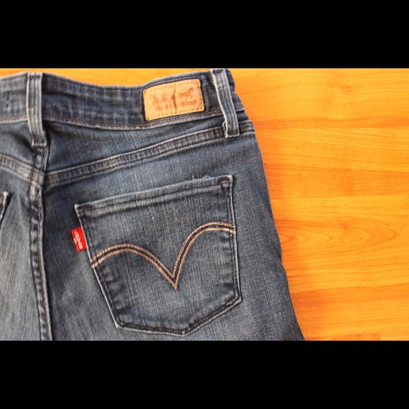 Levi's jeans - Picture 2 of 3