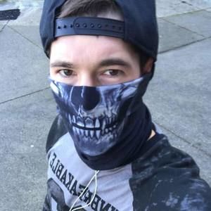 Meet your Posher, Travis