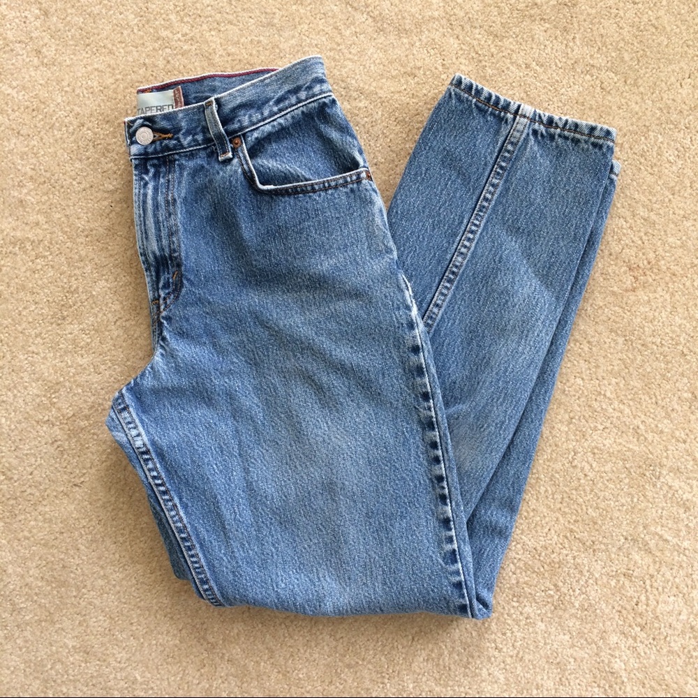 Mom Jeans! Levi's 550 Tapered Leg/High Rise Jeans