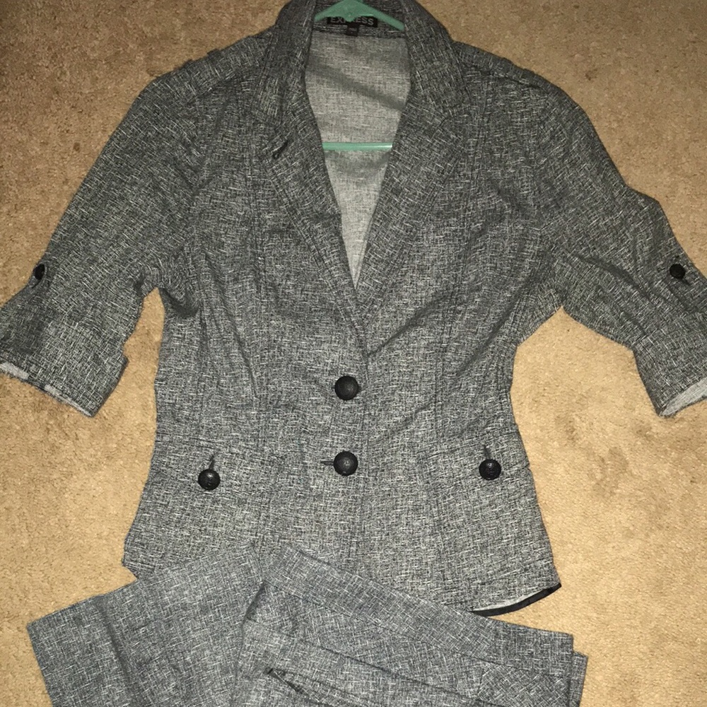 Express summer weight suit set