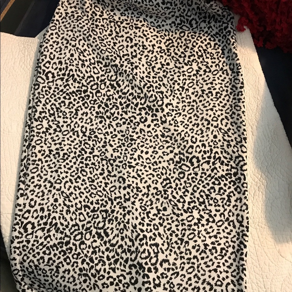 Cheetah Print Pencil Skirt-EUC-Size L