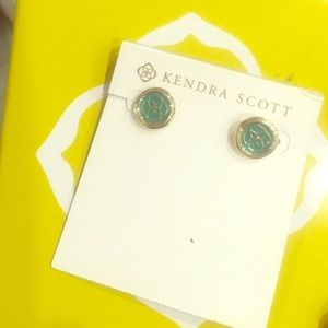 Kendra Scott studs