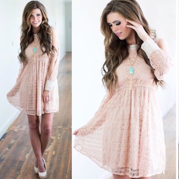 🎉CLEARANCE🎉 Dusty Pink Slit Sleeve Lace Dress - Picture 2 of 6